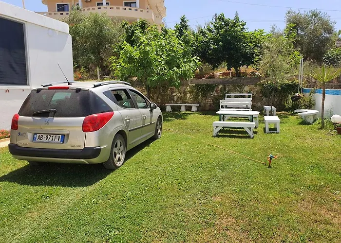 Skenderi 卡萨米尔