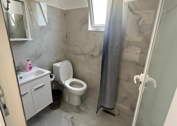 Skenderi * 卡萨米尔