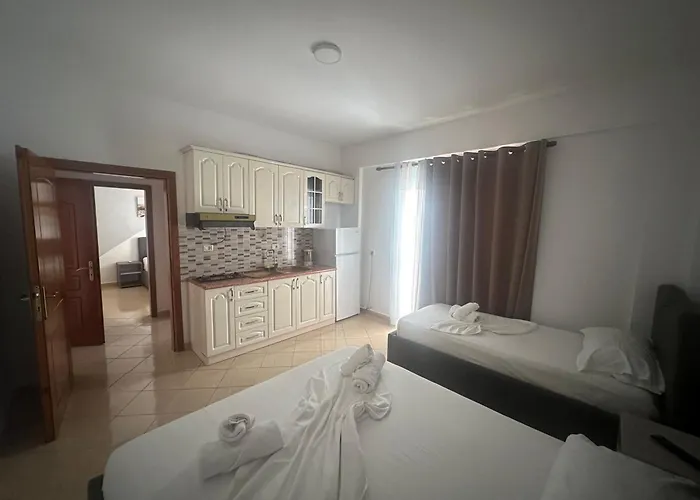 شقة Skenderi *
