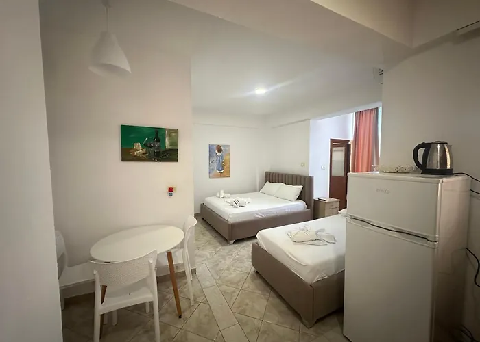 Skenderi * 卡萨米尔